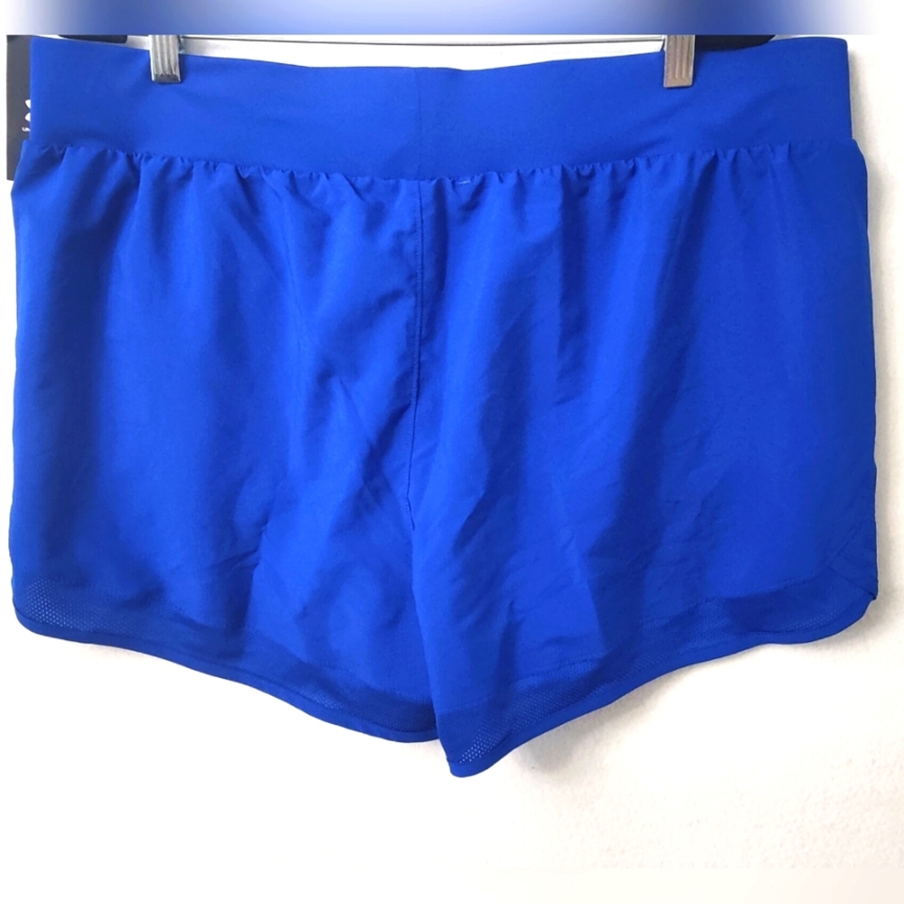 NEW Under Armour Women's 2XL Blue Athletic Shorts Loose Heatgear Solid - Picture 6 of 12